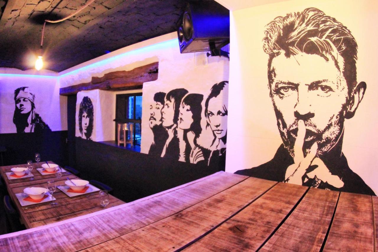 B&B Music City Wibrin Kültér fotó