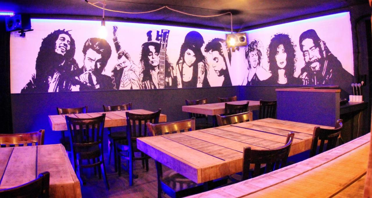 B&B Music City Wibrin Kültér fotó