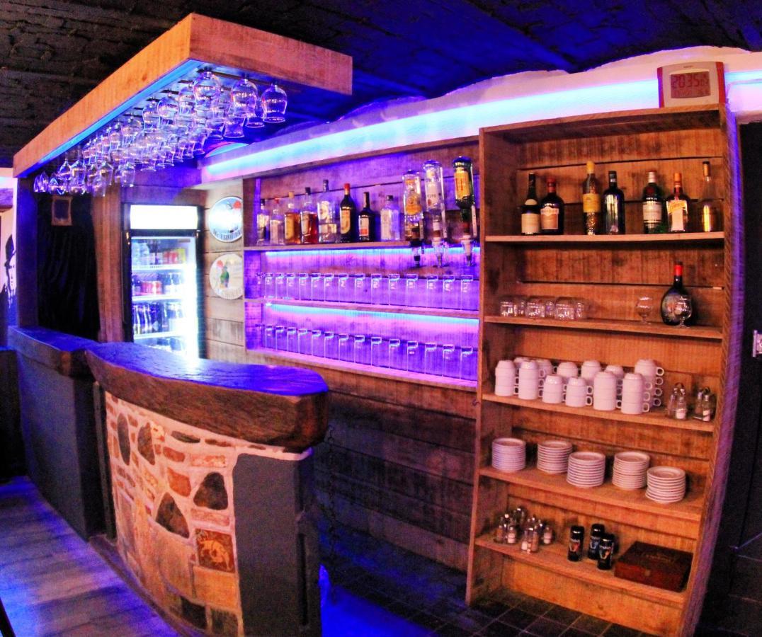 B&B Music City Wibrin Kültér fotó