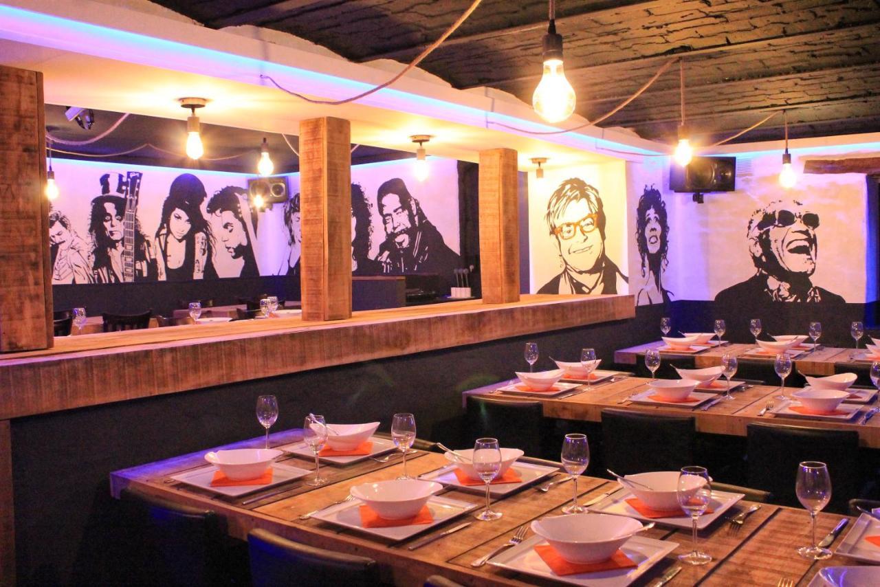 B&B Music City Wibrin Kültér fotó