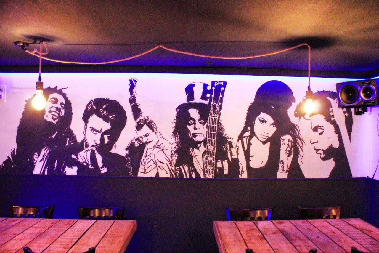 B&B Music City Wibrin Kültér fotó